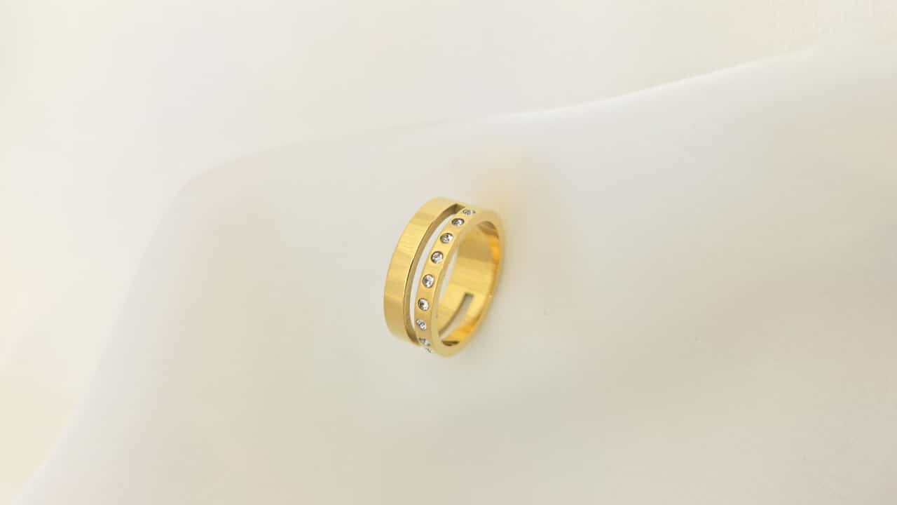 Zarconic Ring