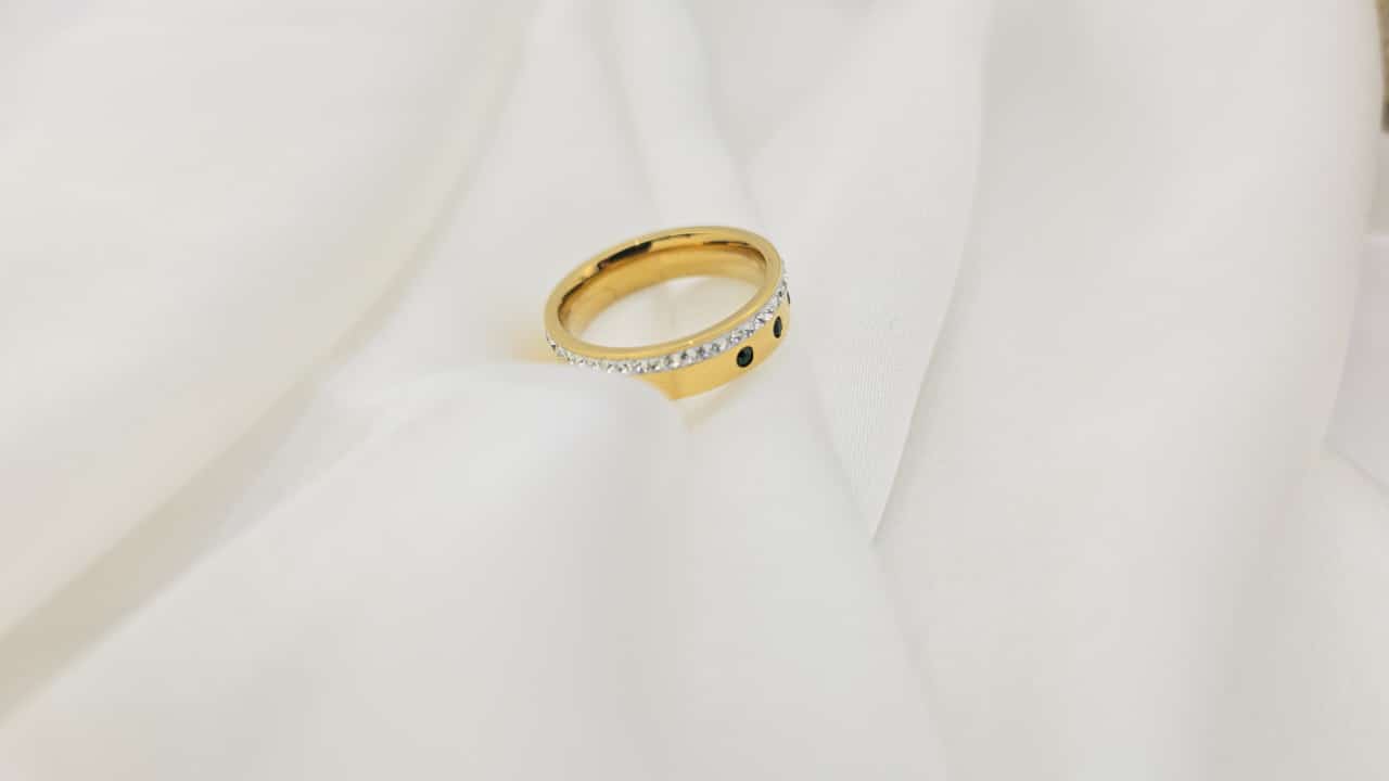 Emerald ring