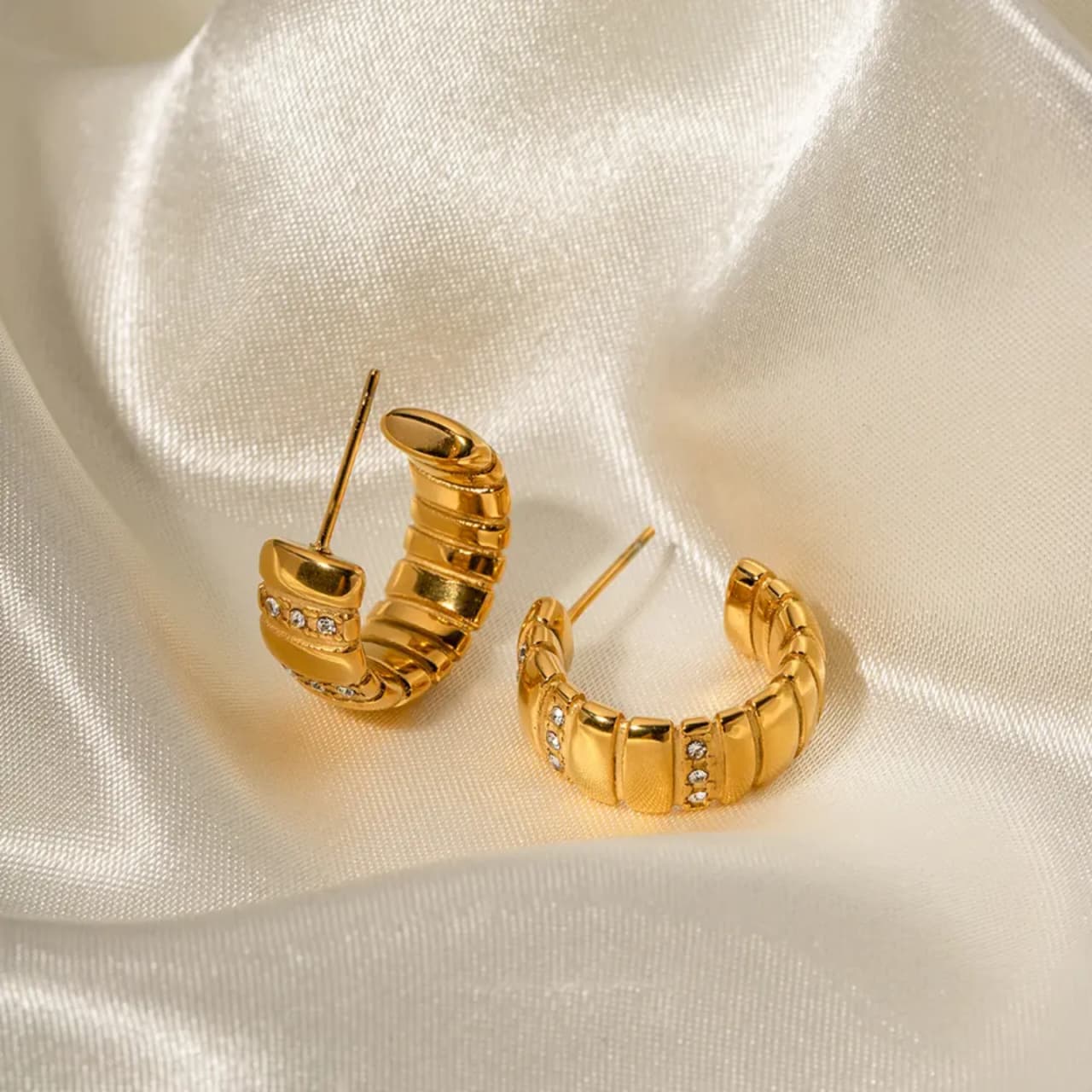Zarcon Earring