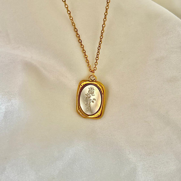 Mirror Carved Rose Pendant -18K