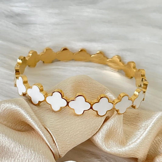Stainless steel All in All White Clover bangle